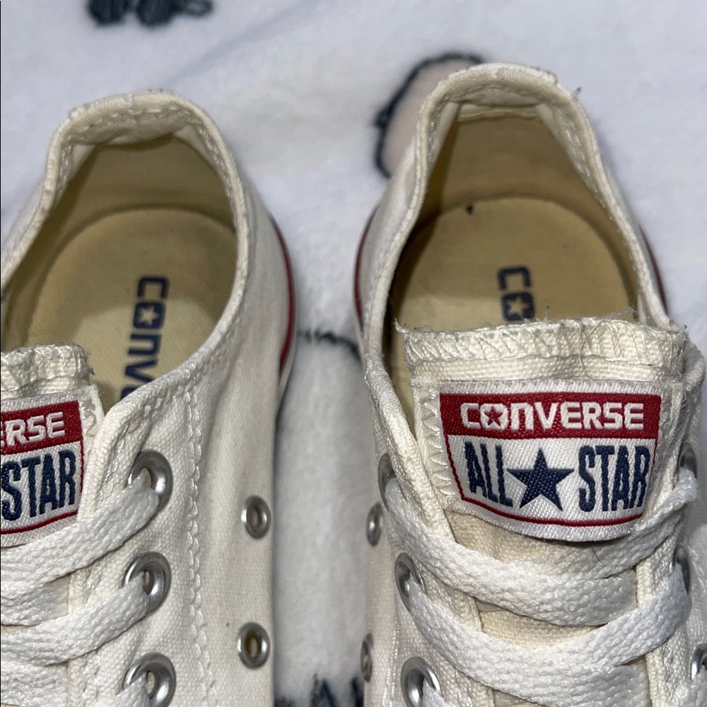 White Converse - Picture 2 of 10